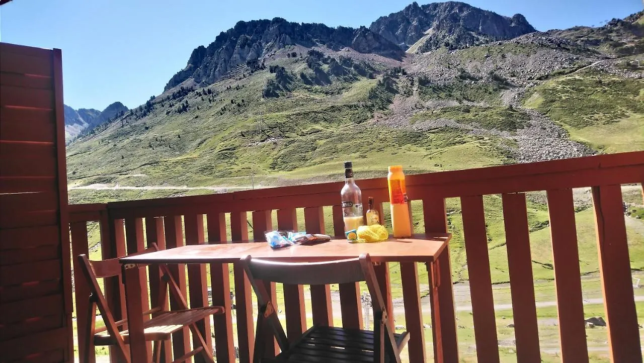 Apartamento STUDIO en PLEINE MONTAGNE AVEC VUE SUR MARMOTTES La Mongie